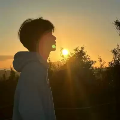 訾幻灵